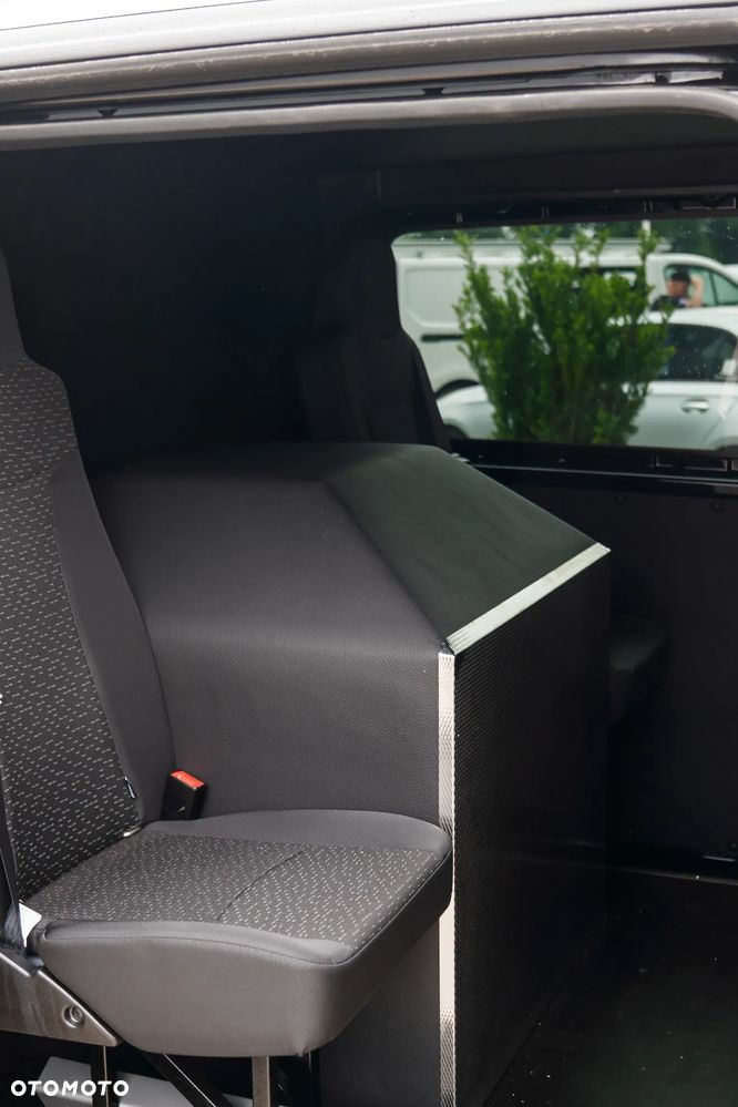 Mercedes-Benz Vito - 13