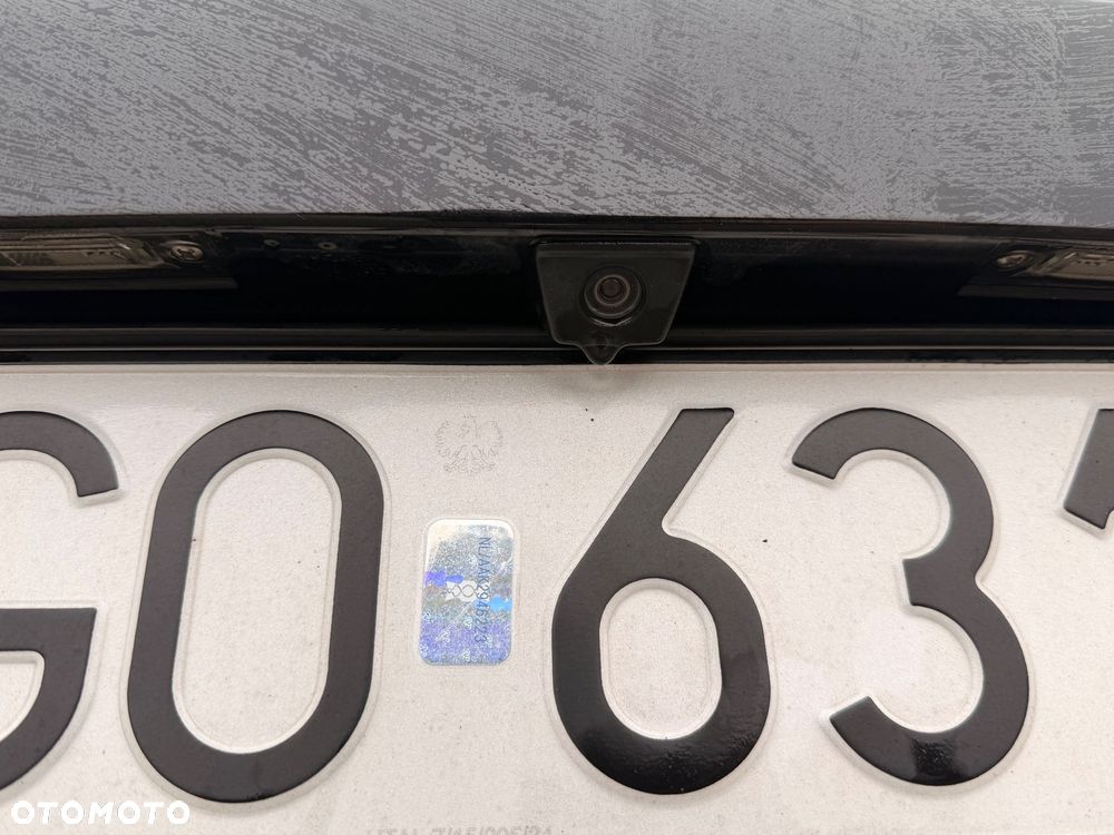 Volkswagen Multivan - 17