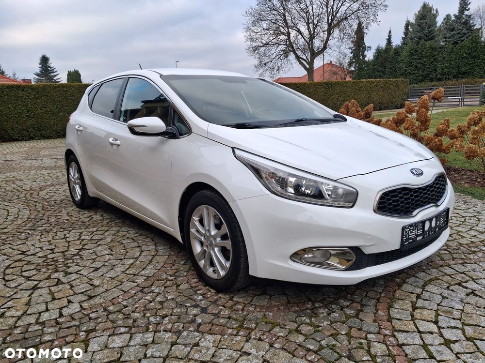 Kia Ceed 1.6 CRDi L - 1