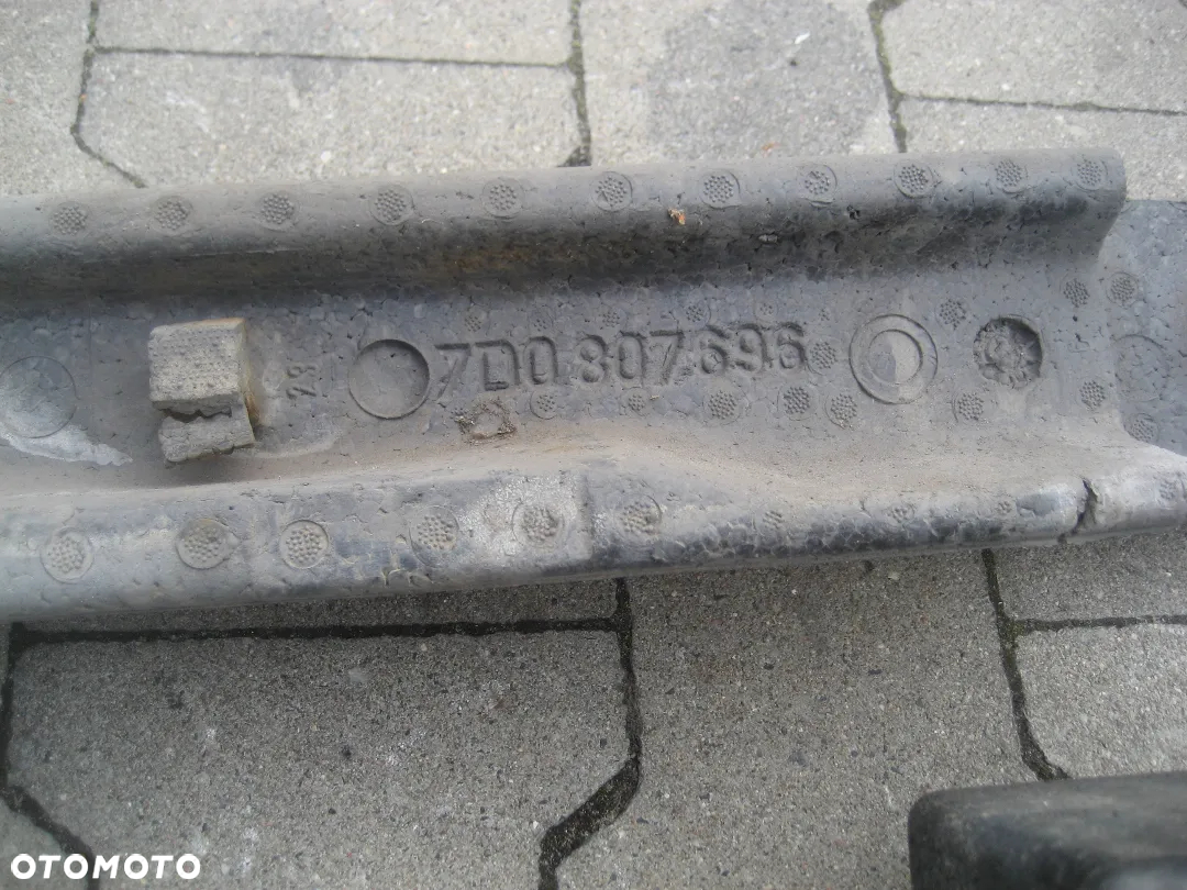 vw t4 lift 00-03r multivan zderzak tył pianka mocowanie - 23