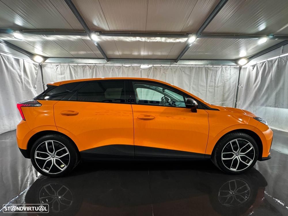 MG MG4 64 kWh Luxury - 13