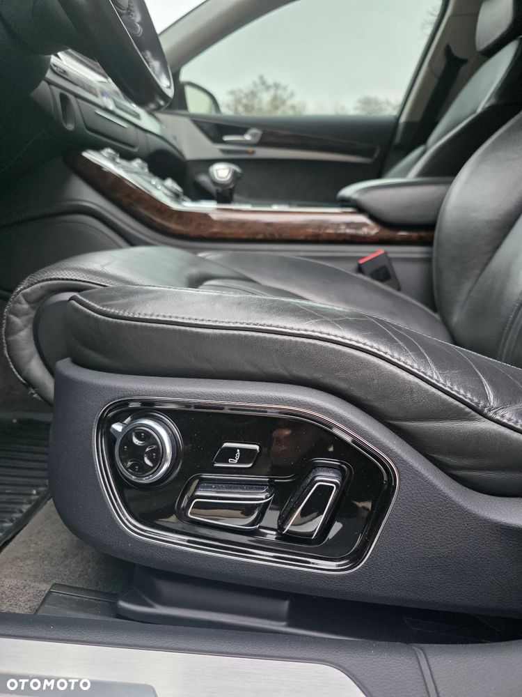 Audi A8 4.2 TDI Quattro - 12