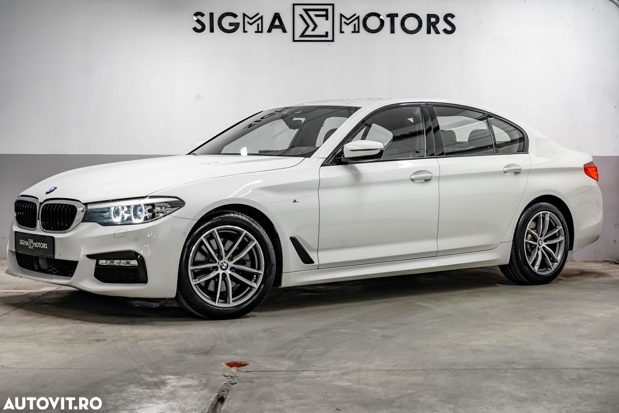 BMW Seria 5 520d xDrive AT - 9