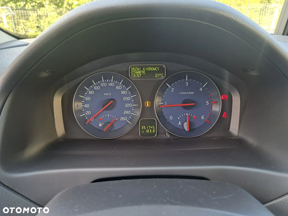 Volvo C30 D2 R-Design - 32