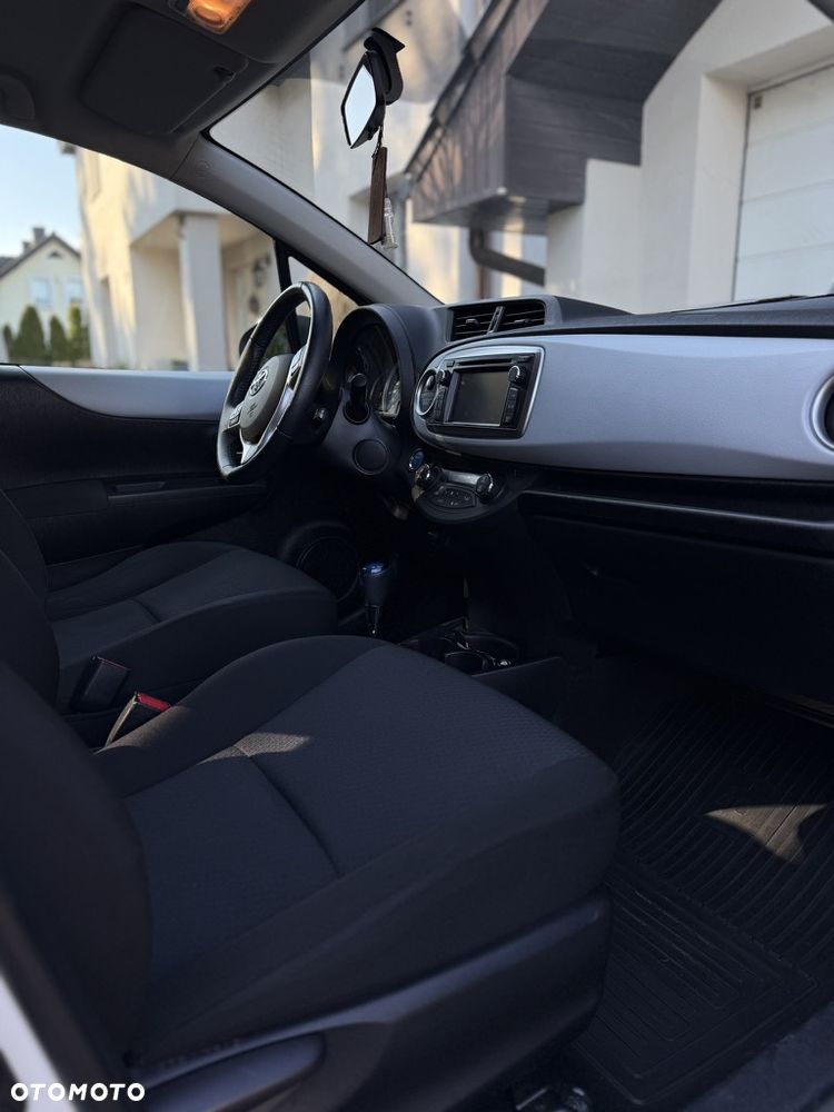 Toyota Yaris - 15