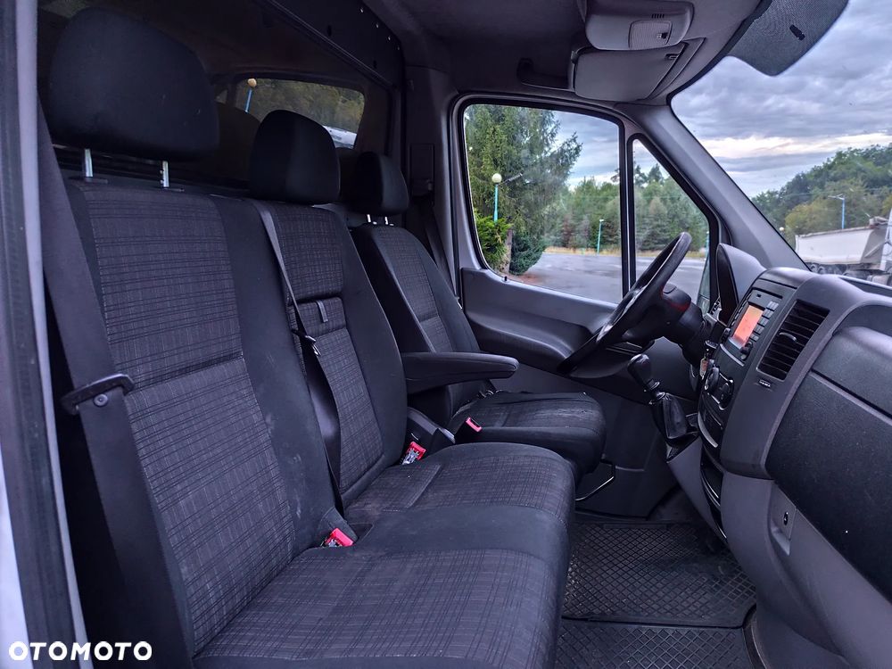 Mercedes-Benz SPRINTER - 10