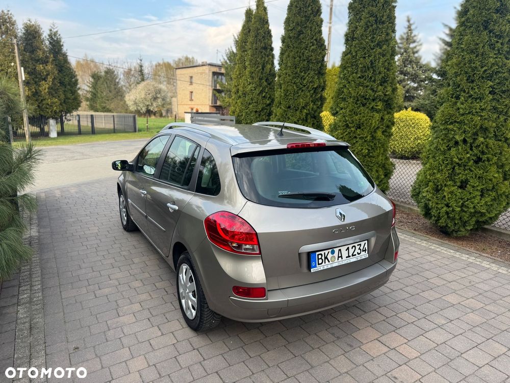 Renault Clio 1.2 16V TCE Initiale - 12