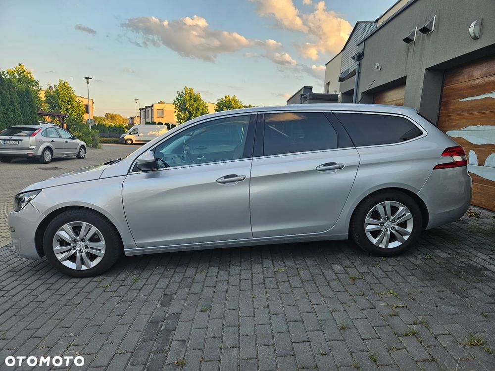 Peugeot 308 PureTech 130 GPF Stop & Start Active Business-Paket - 4