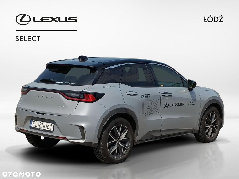 Lexus LBX 1.5 Hybrid Emotion - 6