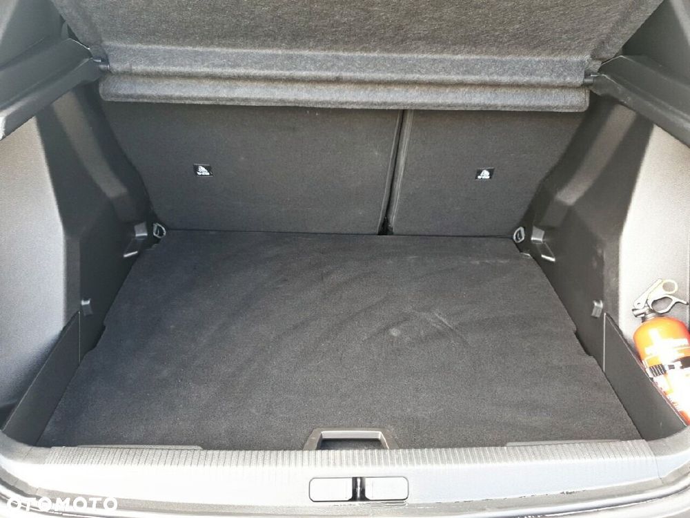 Peugeot 2008 1.2 PureTech Allure S&S EAT8 - 6