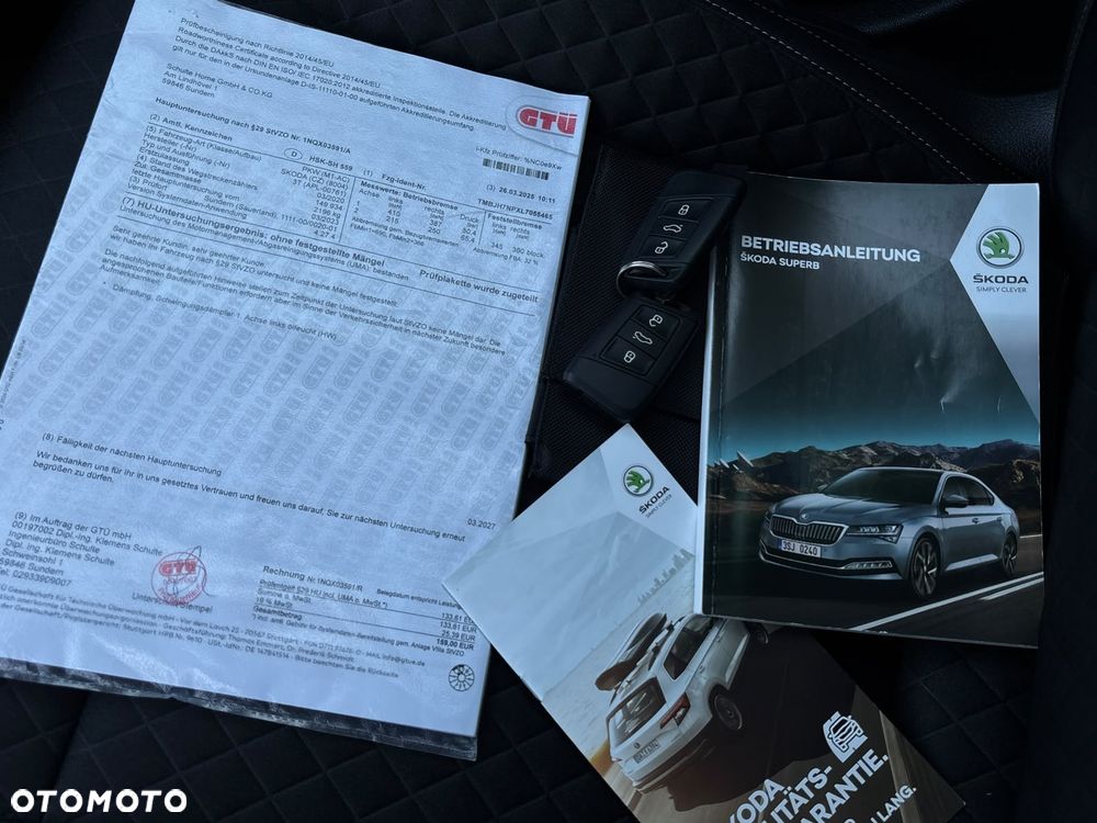 Skoda Superb 2.0 TDI DSG Premium Edition - 36