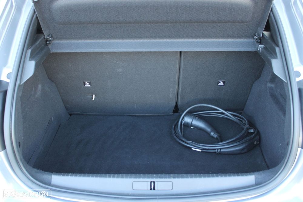 Peugeot e-208 50 kWh Allure - 5