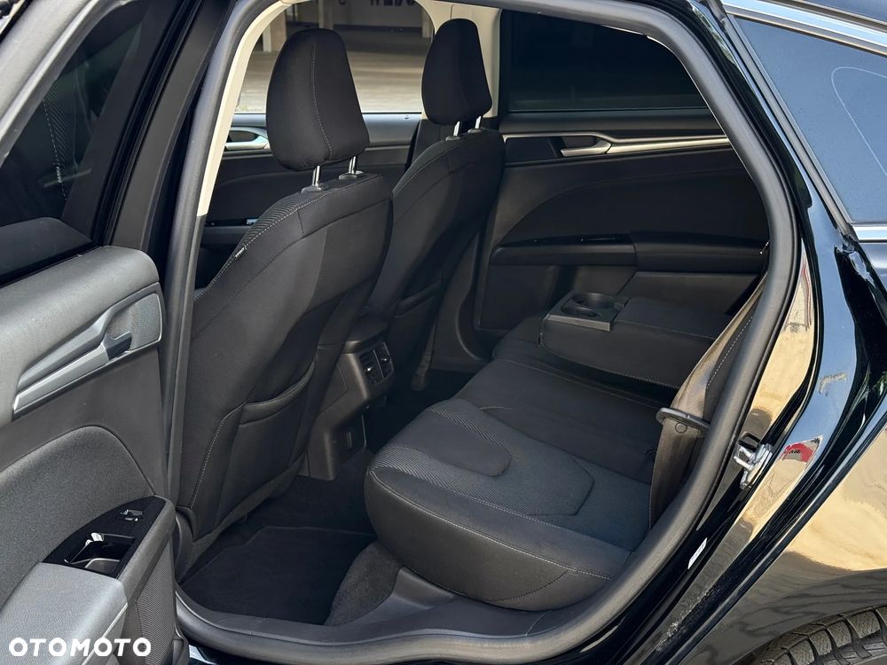 Ford Mondeo - 13