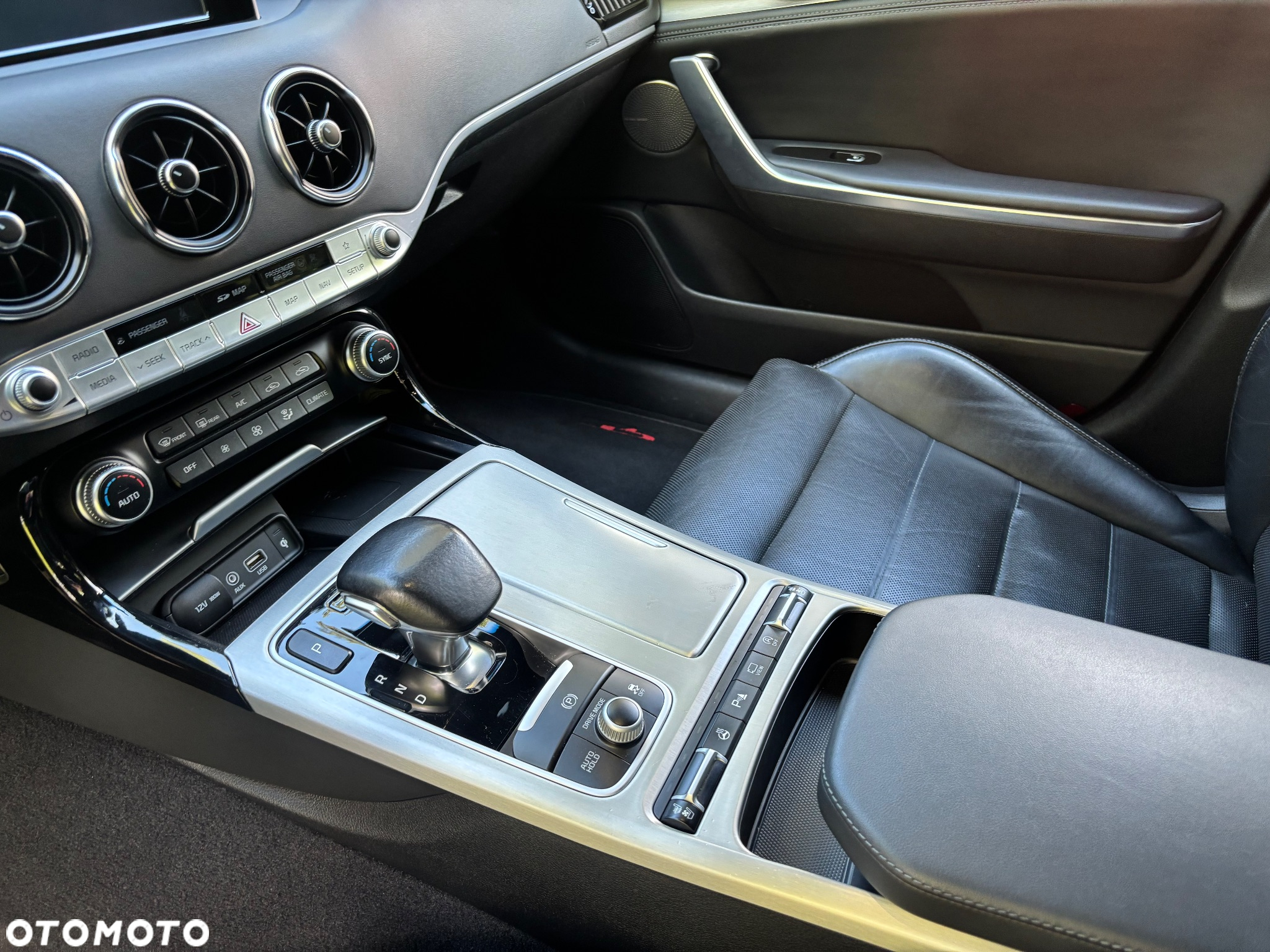 Kia Stinger 3.3 T-GDI V6 GT AWD - 10