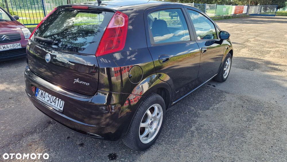 Fiat Grande Punto 1.4 8V - 17