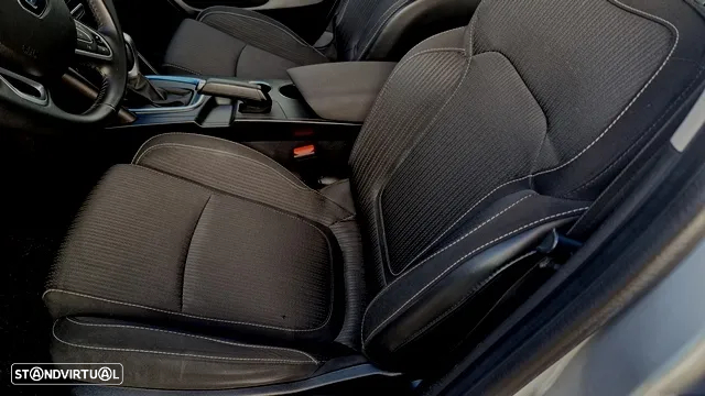 Renault Mégane Sport Tourer 1.5 Blue dCi Limited EDC - 11