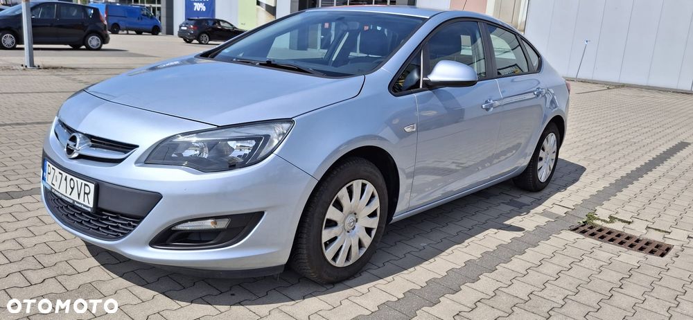 Opel Astra - 1