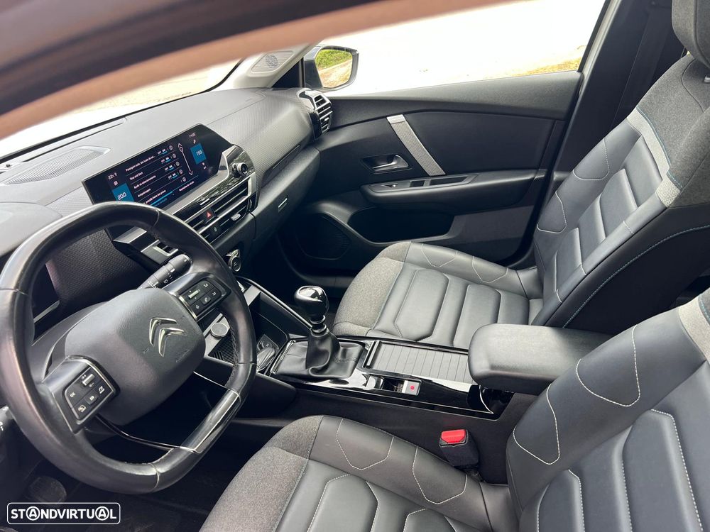 Citroën C4 1.2 PureTech Shine - 45