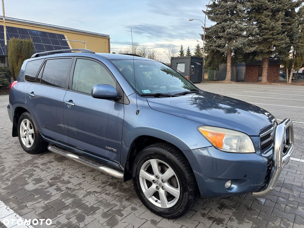 Toyota RAV4 - 9