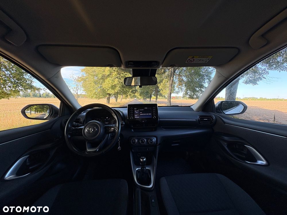 Toyota Yaris 1.5 Comfort - 11