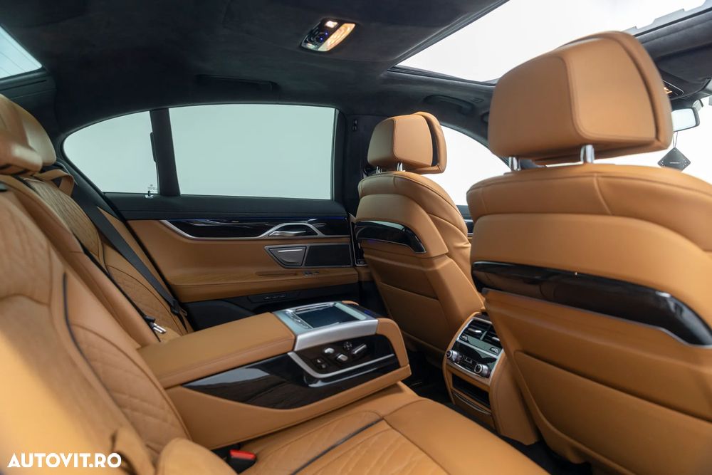 BMW Seria 7 730Ld xDrive - 18