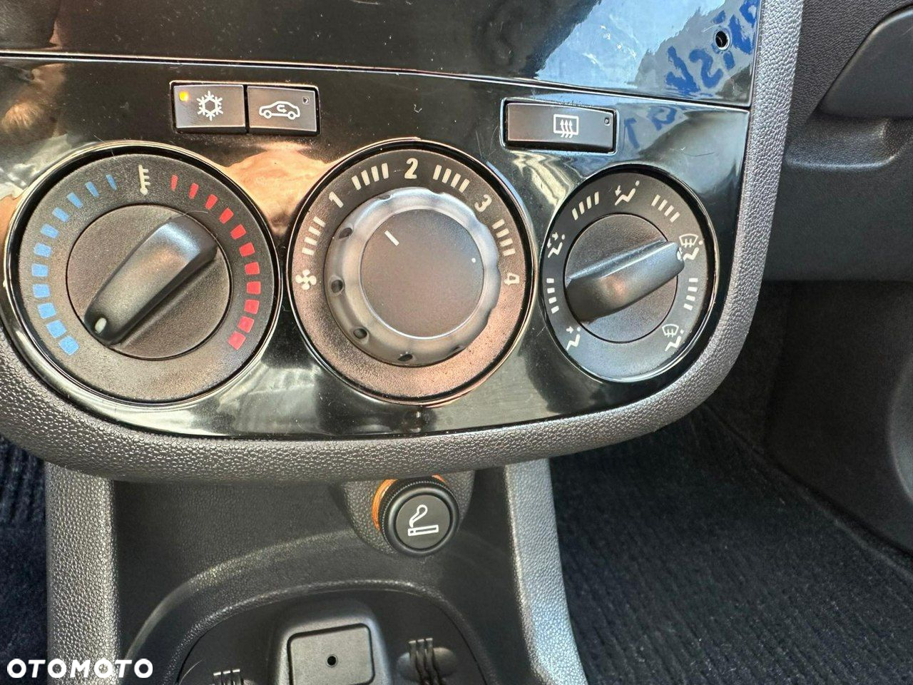 Opel Corsa - 11
