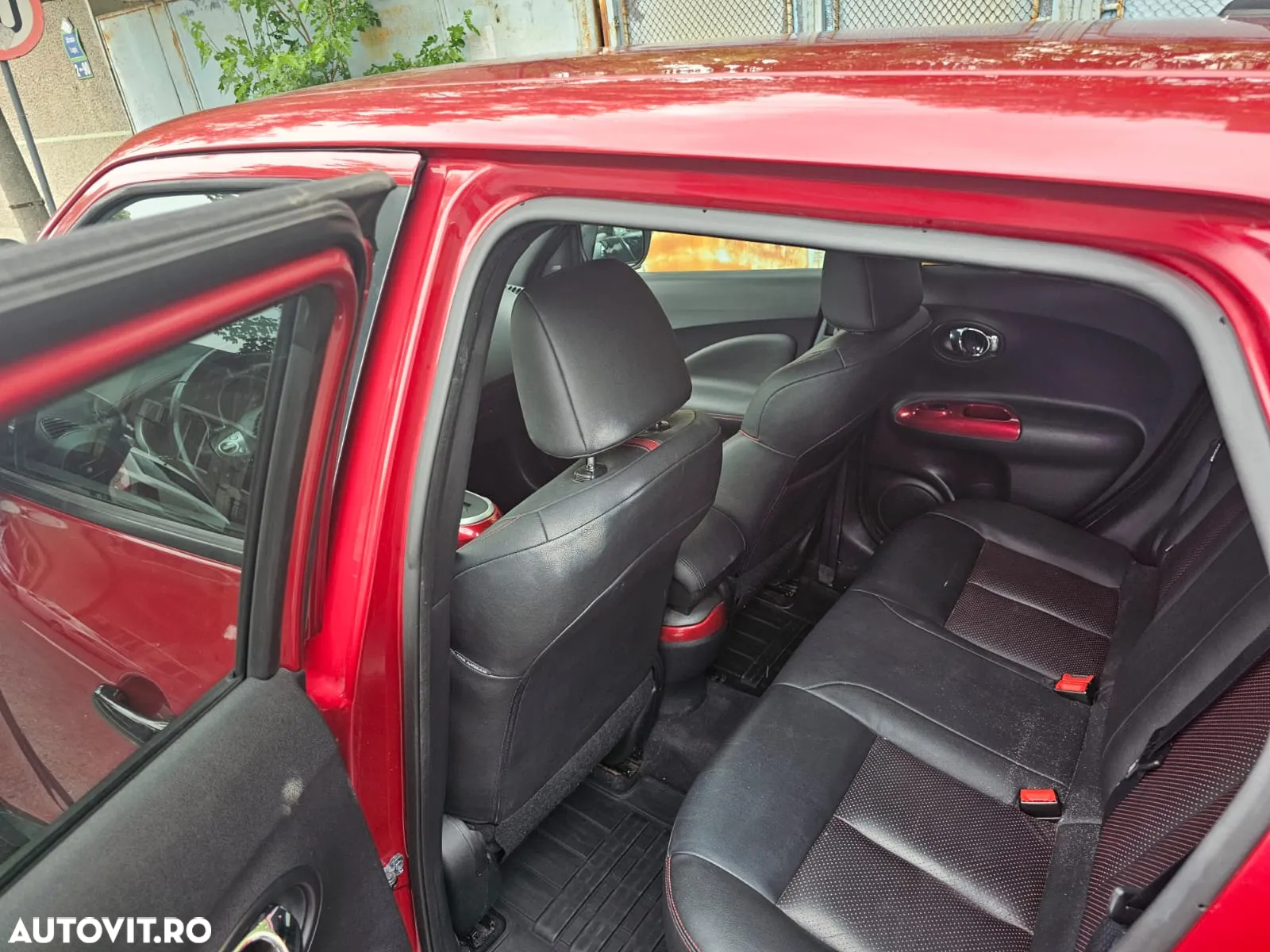 Nissan Juke 1.6L DIG-T XTRONIC-M8 4X4 Tekna - 8