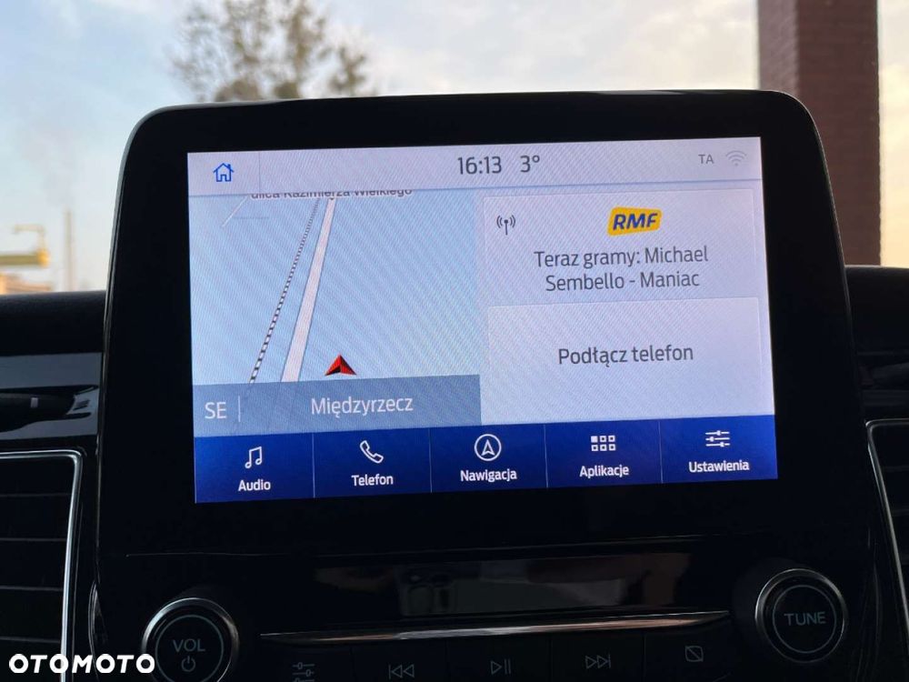 Ford Tourneo Custom - 18