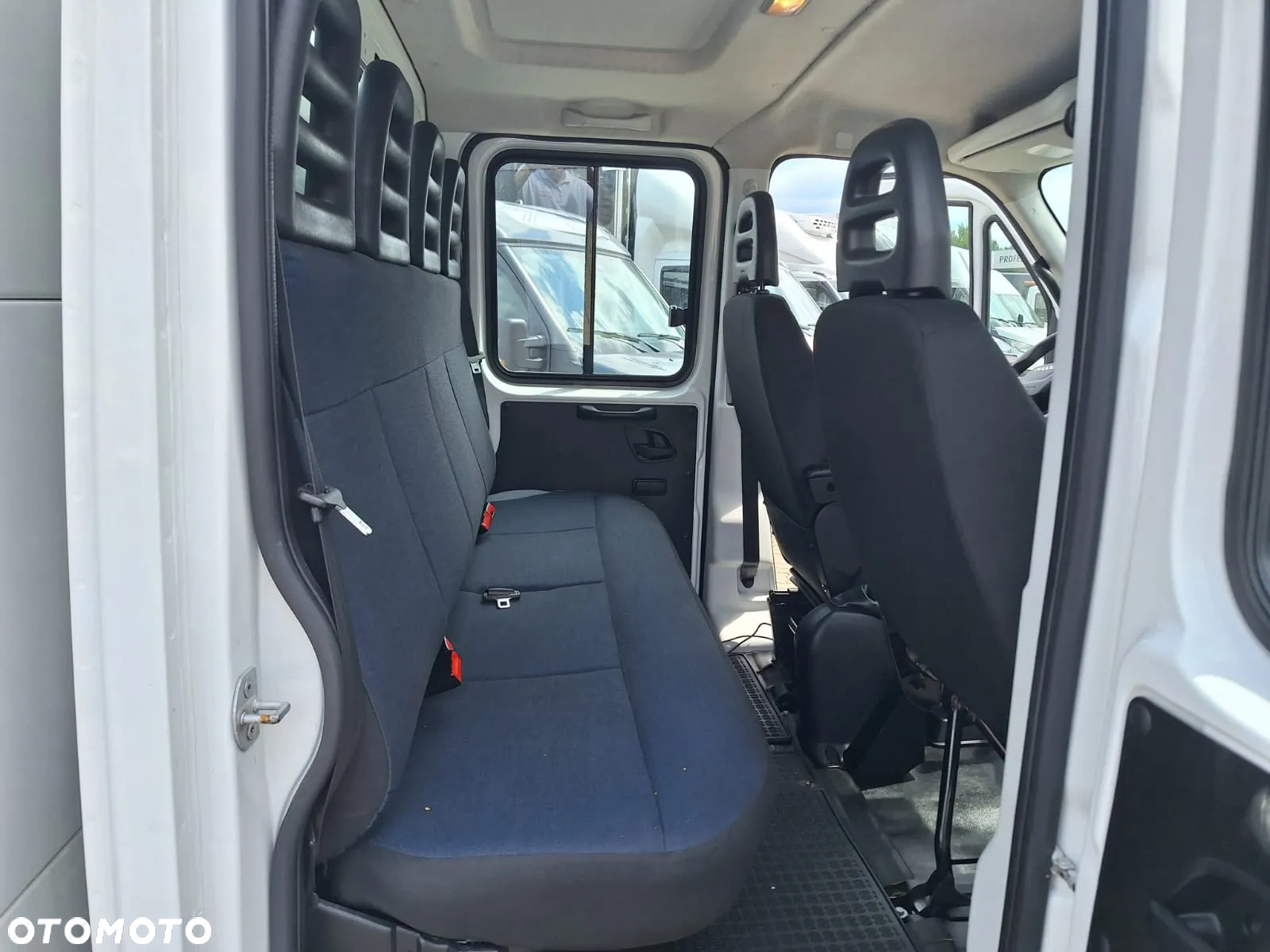 Iveco 35C16 3.0L Wywrotka Doka - 17