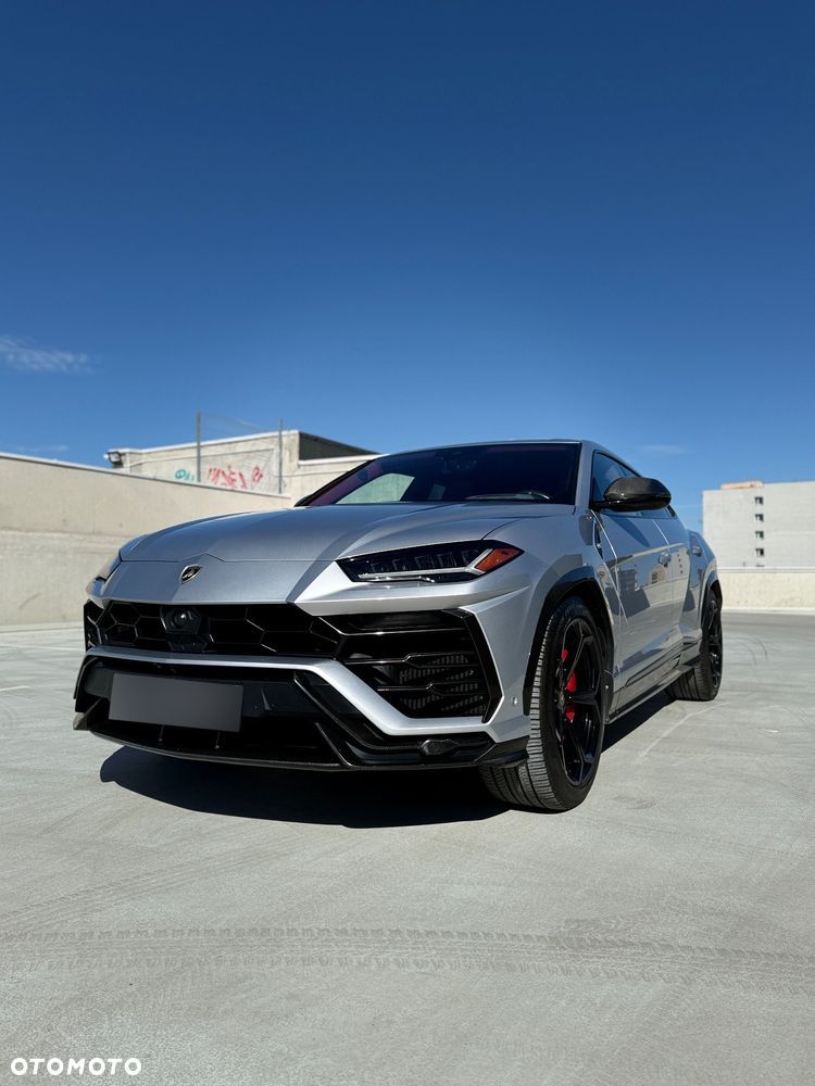 Lamborghini Urus Standard - 3