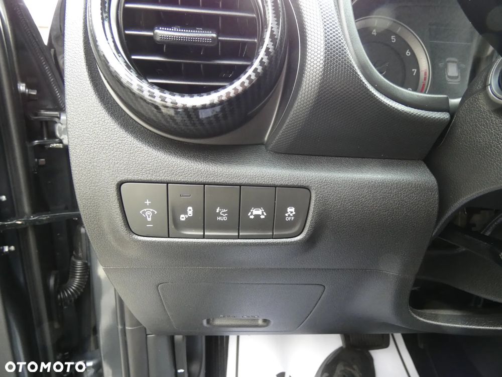 Hyundai Kona 1.6 T-GDI Premium DCT - 25