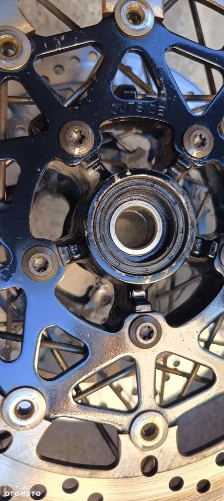 TRIUMPH TIGER 800XC KOŁO FELGA PRZÓD  KIEROWNICA HALOGENY CHŁODNICA SZYBA LICZNIK ZEGARY XRT - 37