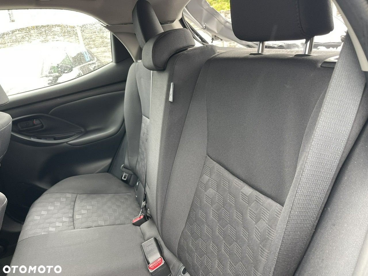 Toyota Yaris 1.5 Comfort CVT - 11