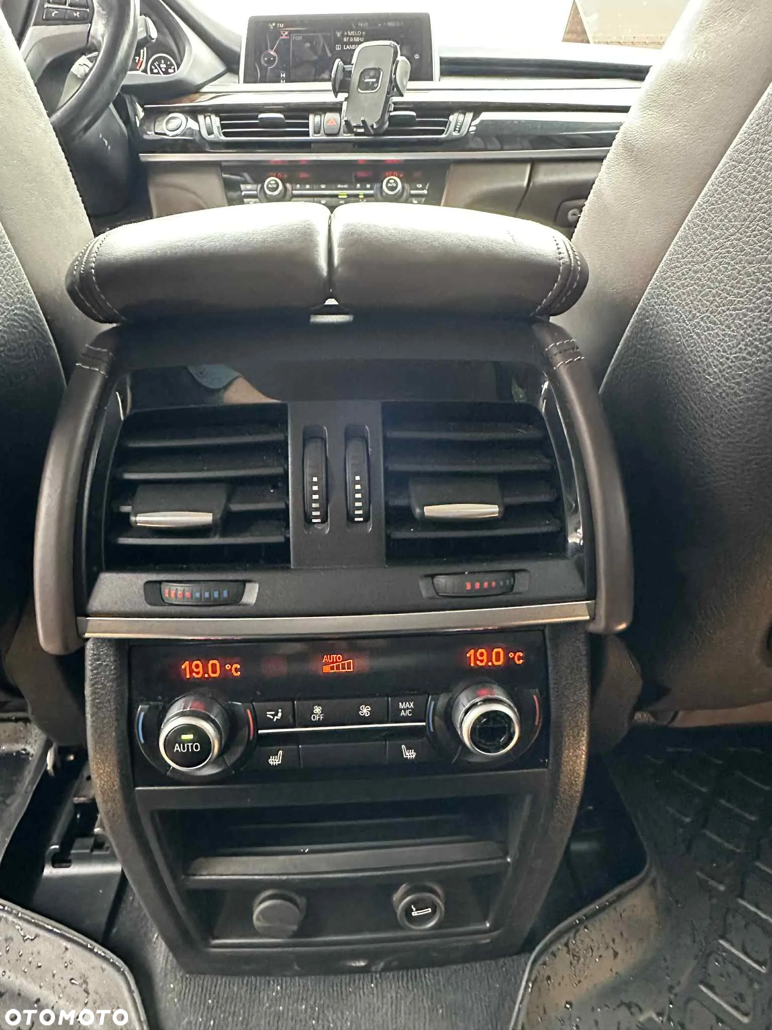 BMW X5 xDrive35i Sport-Aut - 19