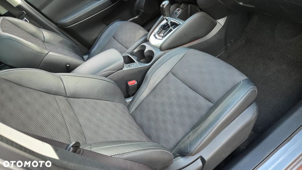 Nissan Qashqai 1.6 DCi Tekna Xtronic EU6 - 12
