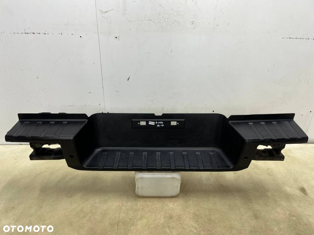 Zderzak tylny Isuzu D-Max DMax 3 Mazda BT-50 BT50 III 19r- nakładka zderzaka stopień PDC tylna belka - 1