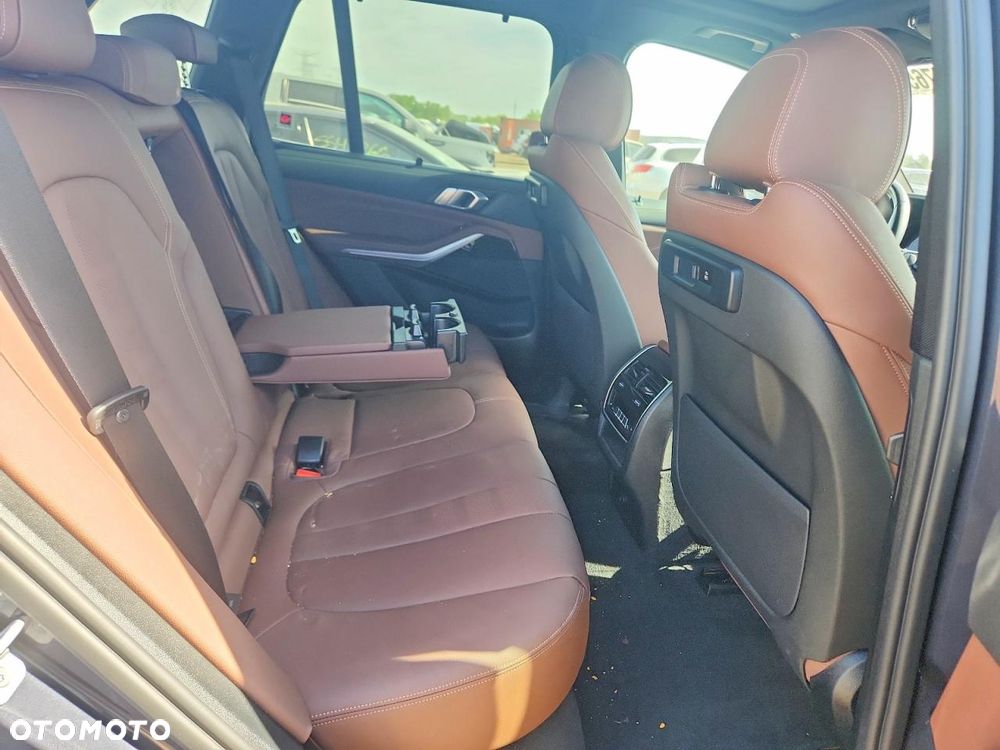BMW X5 xDrive40i sport - 10