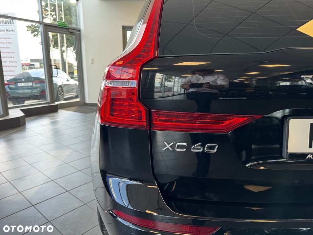 Volvo XC 60 D4 AWD RDesign - 9