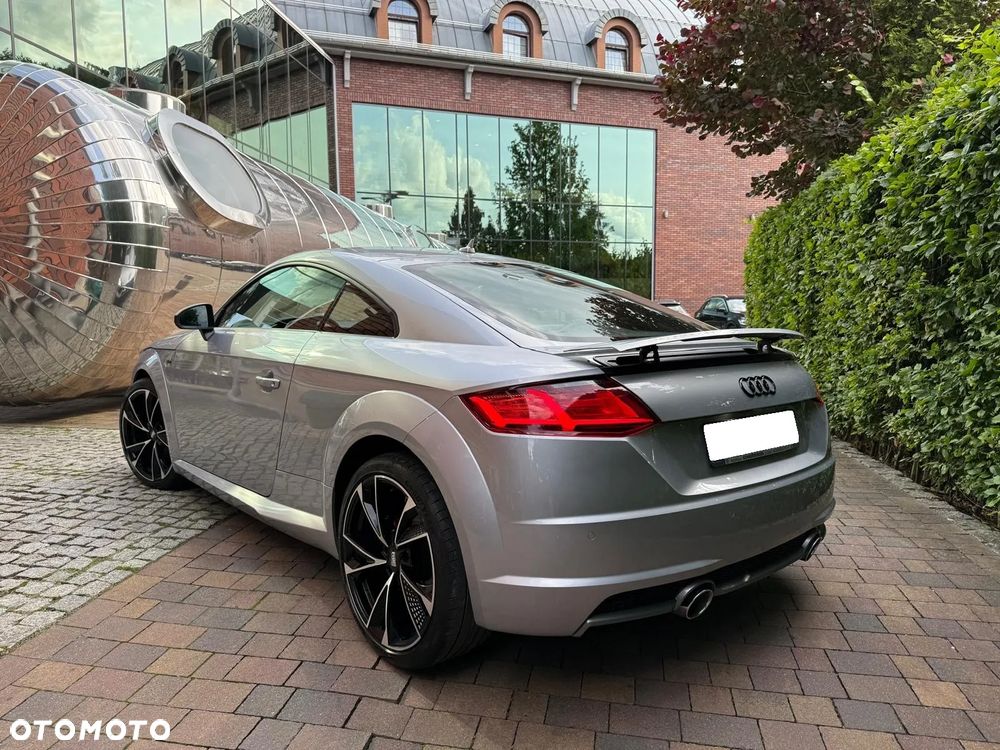 Audi TT Coupé - 8