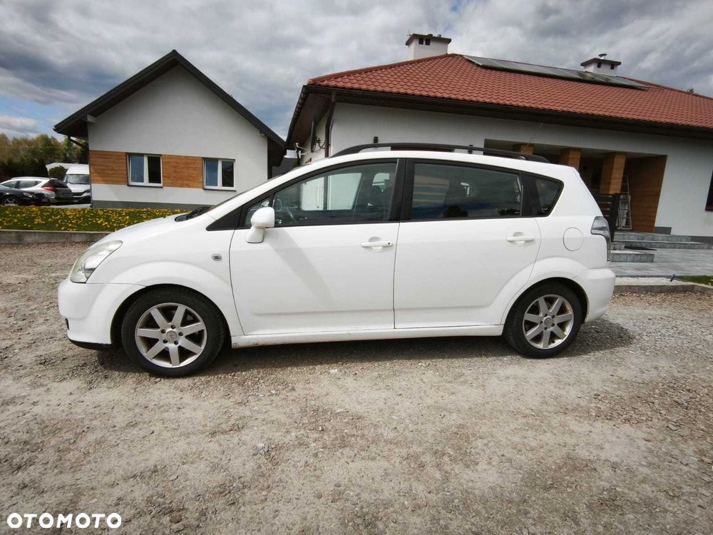 Toyota Corolla Verso - 2