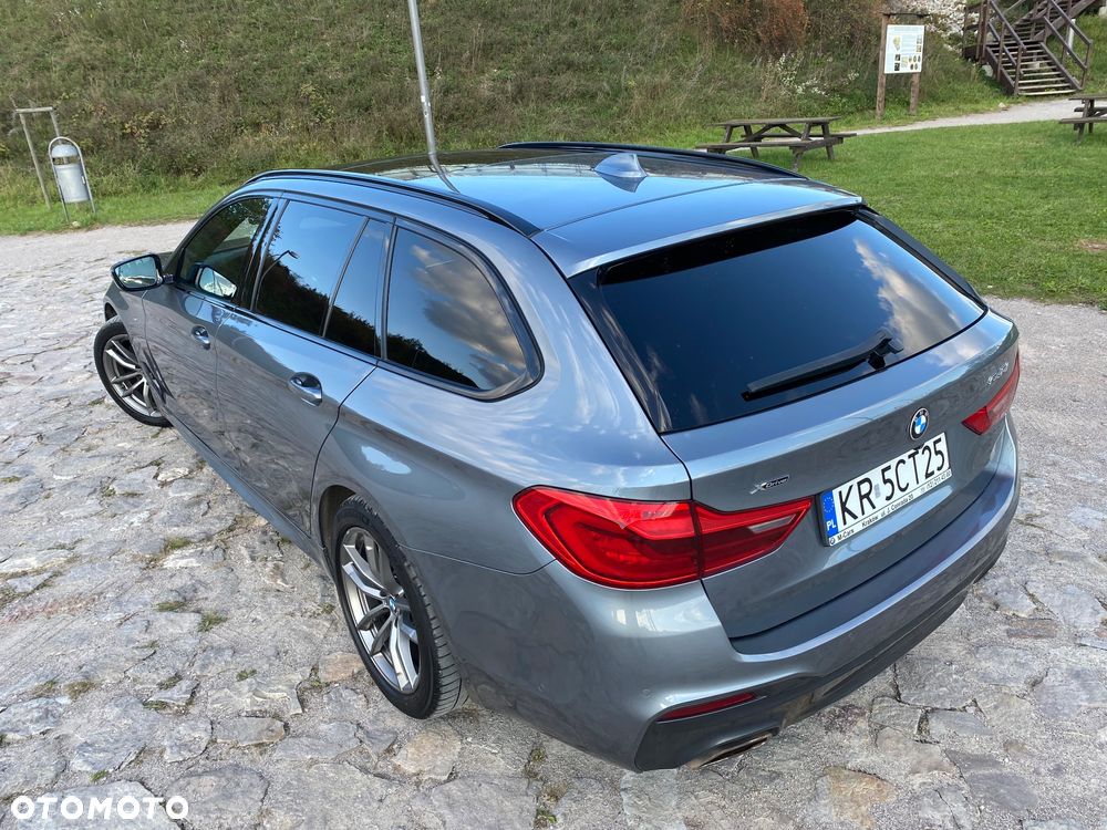 BMW Seria 5 540i xDrive Sport Line sport - 9