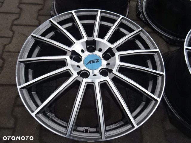 5x120x72,5 2x 8Jx19 ET30 i 2x 9Jx19 ET39 BMW - 7