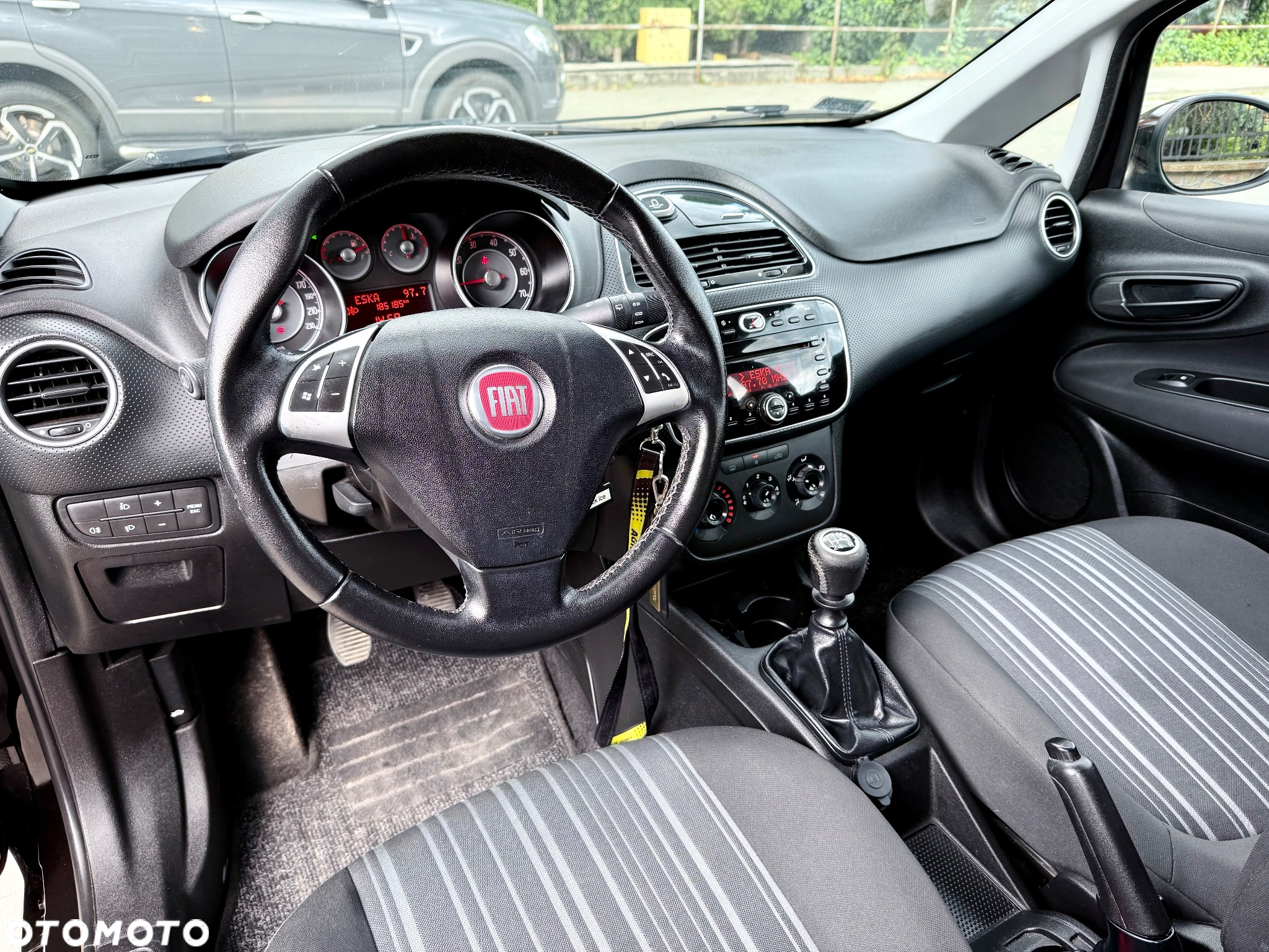 Fiat Punto - 18