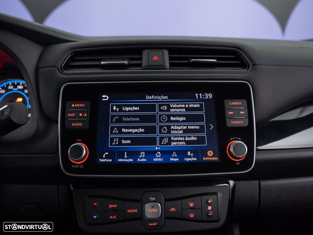Nissan Leaf N-Connecta - 30