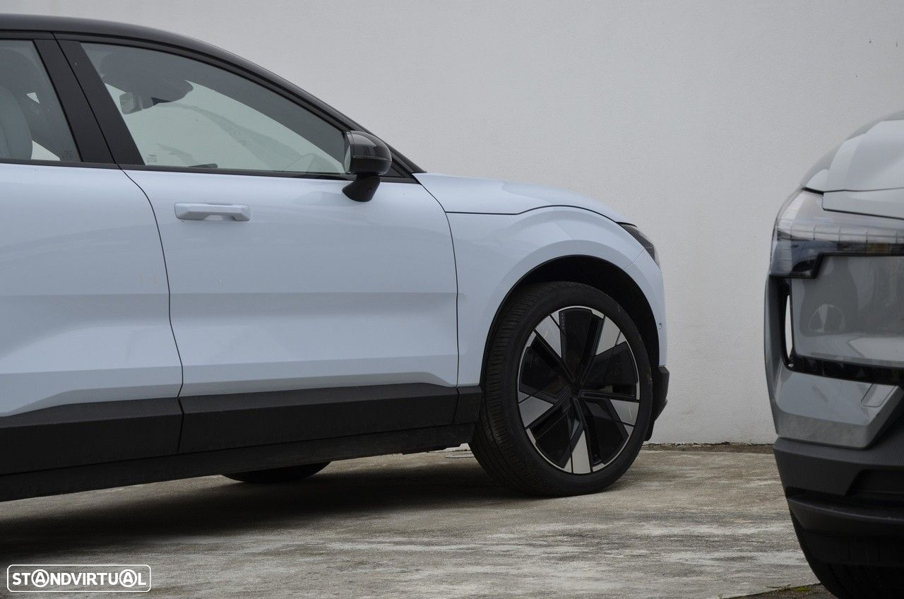 Volvo EX30 69 kWh Twin Motor Ultra - 27