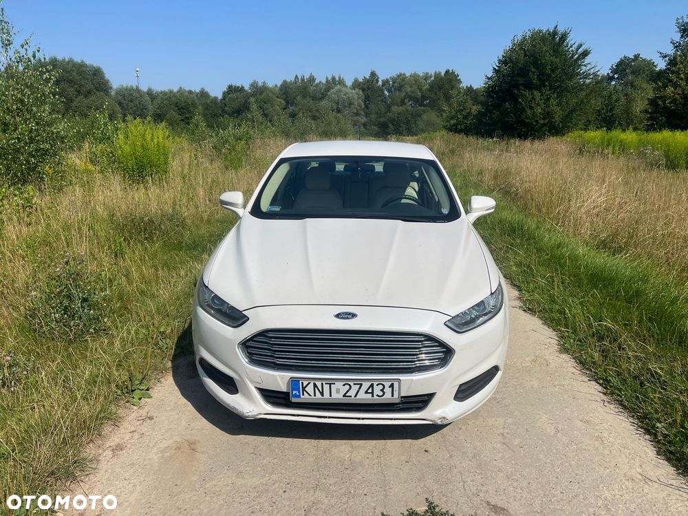 Ford Fusion - 2