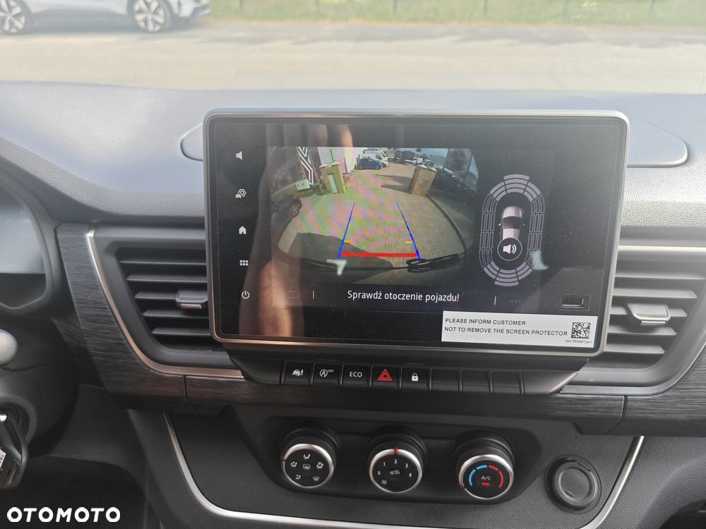 Renault Trafic Grand 2.0 dCi - 14