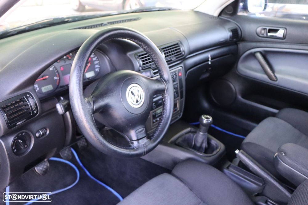 VW Passat 1.9 TDi Confortline - 10