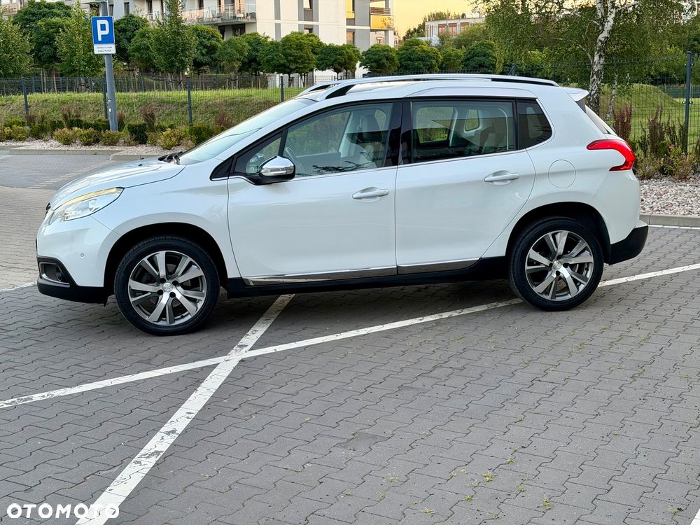 Peugeot 2008 120 VTI Allure - 4