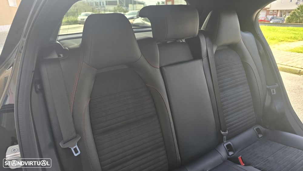 Mercedes-Benz GLA 200 d AMG Line Aut. - 28